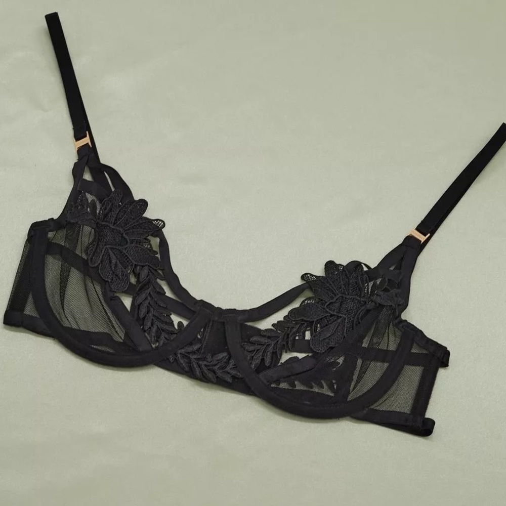 NWT Bluebella Lennon Bra 34b